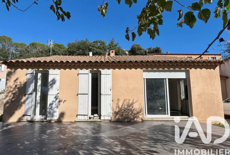 Maison - 99 m² - 5 pièces