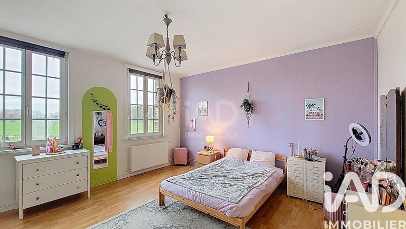 Maison - 232 m² - 7 pièces