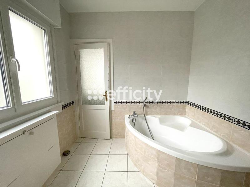 Appartement - 76 m² - 4 pièces