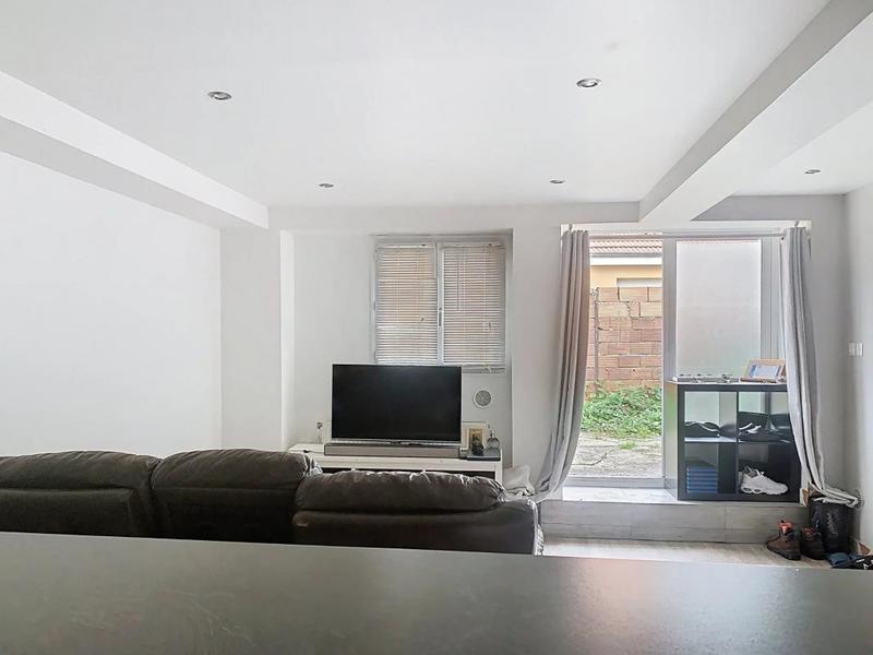 Immeuble - 260 m² - 10 pièces