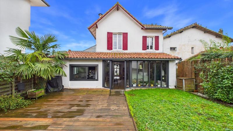 Maison de ville - 123 m² - 6 pièces