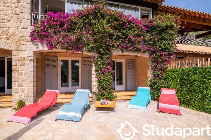 Appartement - 75 m² - 3 pièces