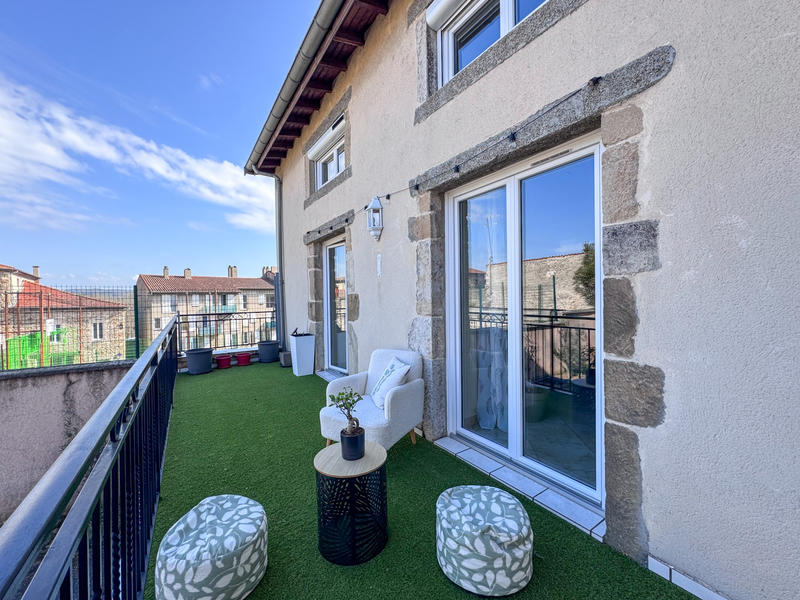 Maison - 209 m² - 7 pièces