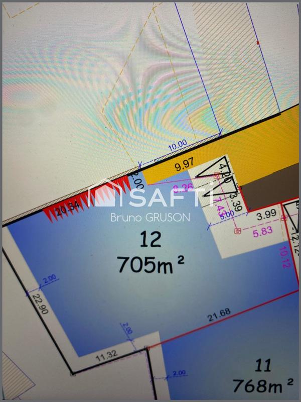Terrain - 705 m²