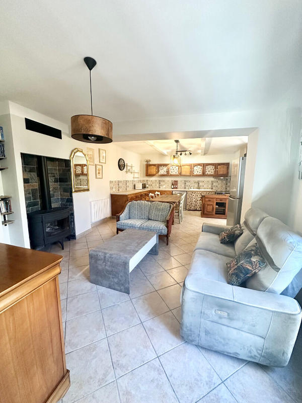 Maison - 95 m² - 4 pièces