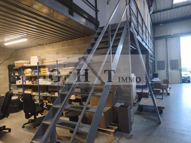 Entrepôt - 500 m²