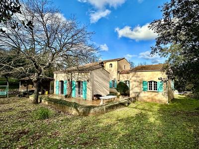 Maison - 161 m² - 5 pièces