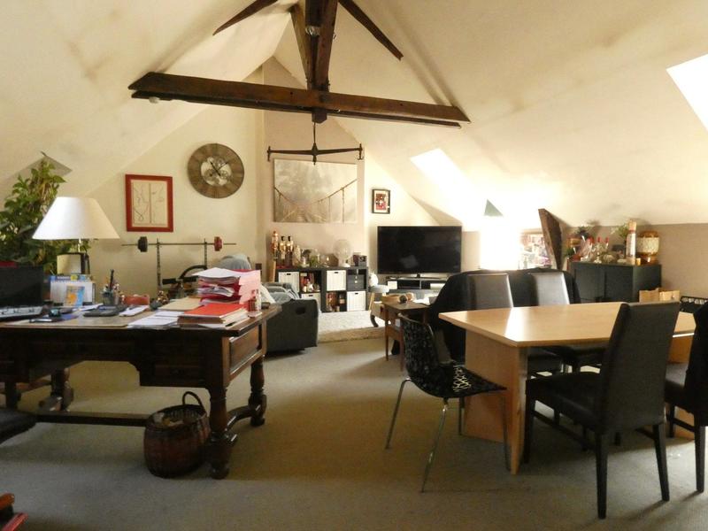 Maison traditionnelle - 340 m² - 12 pièces