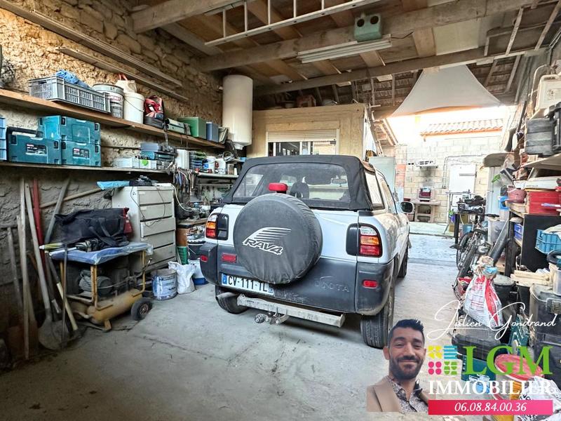 Maison - 218 m² - 6 pièces