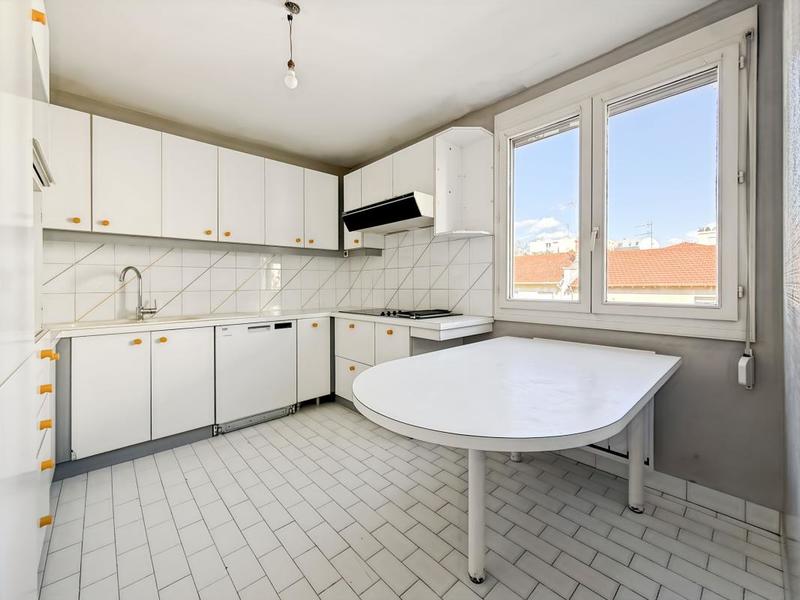 Appartement - 95 m² - 4 pièces