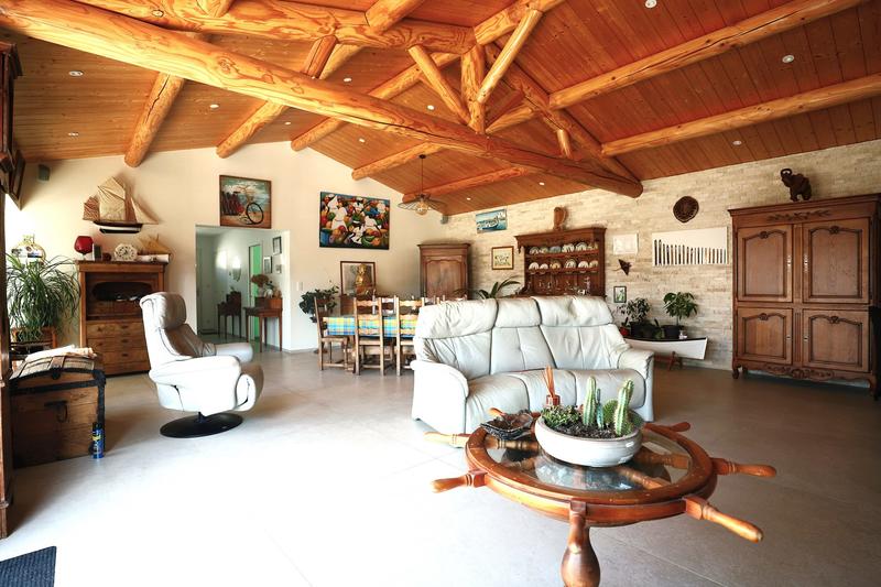 Maison - 165 m² - 4 pièces