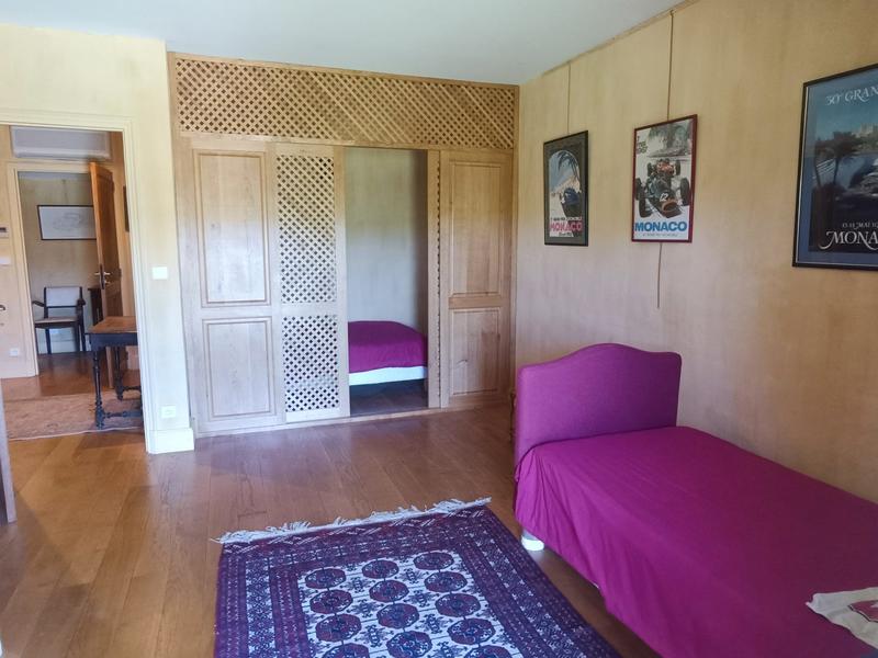 Maison - 350 m² - 8 pièces