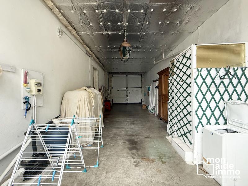 Maison - 266 m² - 7 pièces