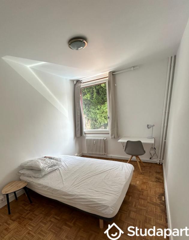 Chambre - 11 m² - 1 pièce