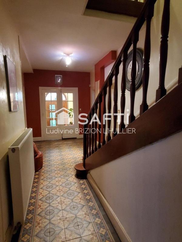 Maison de maîtres - 316 m² - 11 pièces