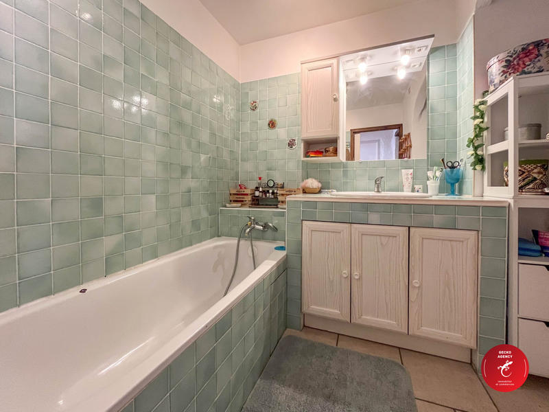 Maison - 187 m² - 8 pièces