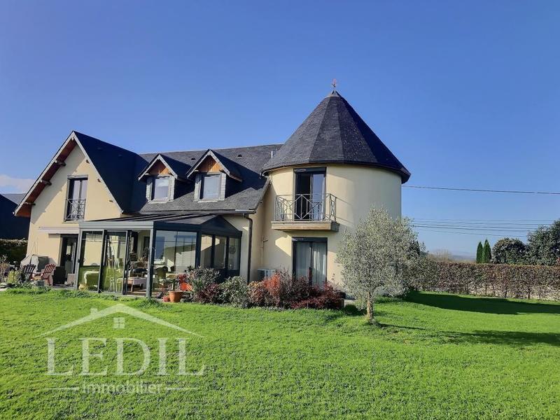 Maison - 187 m² - 5 pièces