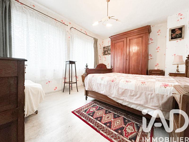 Maison - 90 m² - 5 pièces