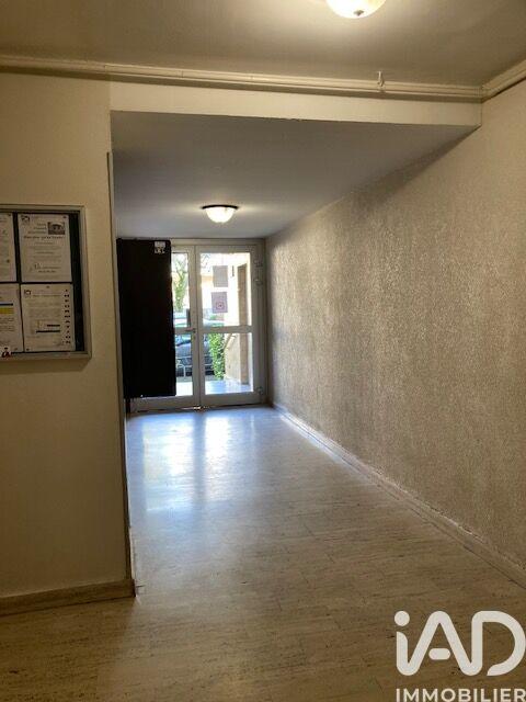 Appartement - 97 m² - 5 pièces