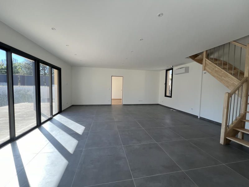 Maison - 145 m² - 5 pièces