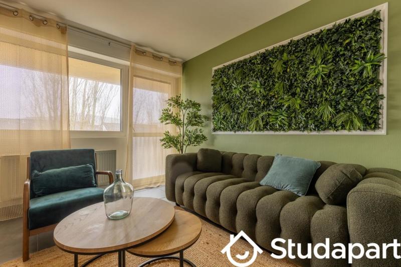 Chambre - 15 m² - 1 pièce