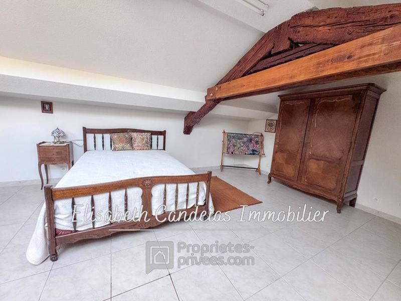 Appartement - 240 m² - 6 pièces