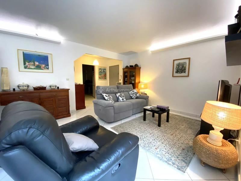 Appartement - 86 m² - 4 pièces