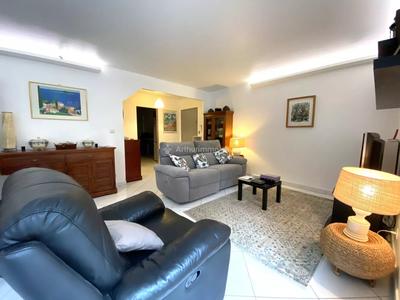 Appartement - 86 m² - 4 pièces