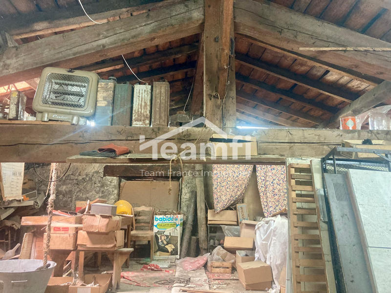 Maison - 85 m² - 5 pièces