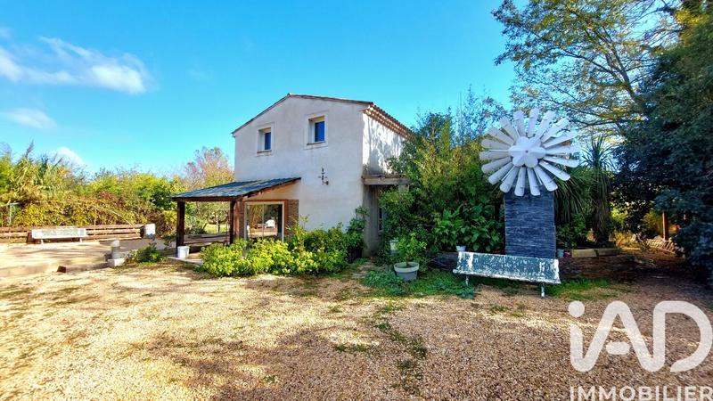 Maison - 253 m² - 4 pièces