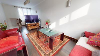 Maison - 95 m² - 5 pièces