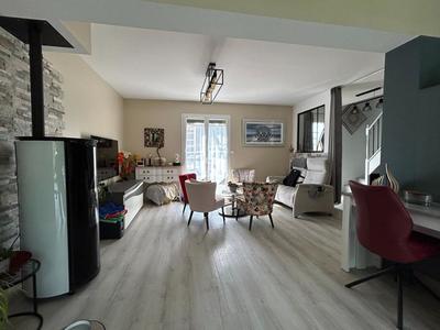 Maison - 135 m² - 6 pièces