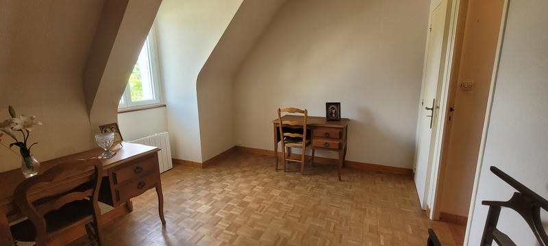 Maison - 145 m² - 9 pièces