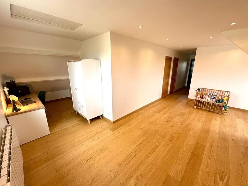 Maison - 180 m² - 6 pièces