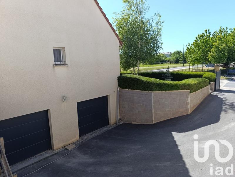 Maison - 186 m² - 10 pièces