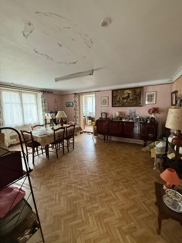 Maison - 150 m² - 7 pièces