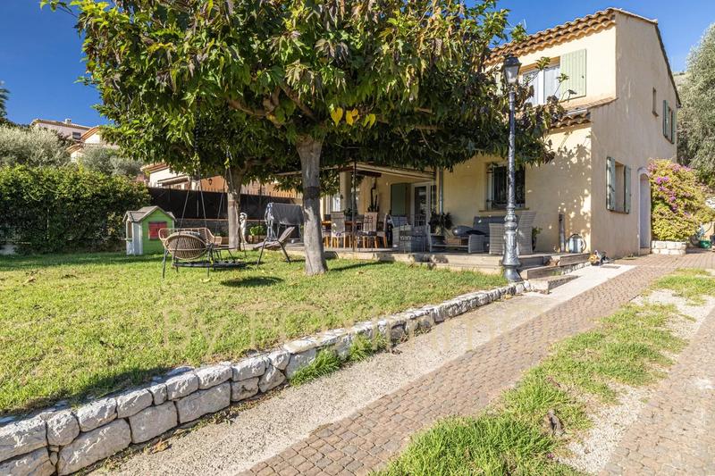 Maison - 147 m² - 6 pièces