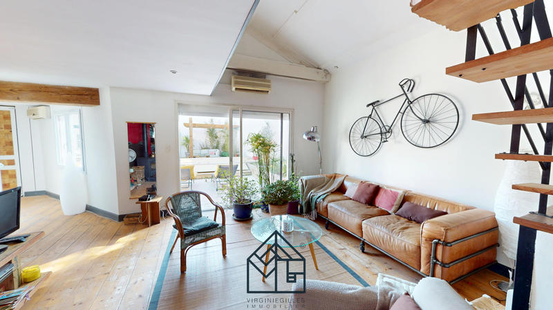 Maison - 200 m² - 6 pièces