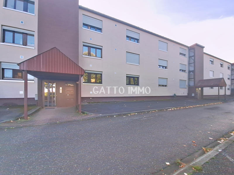 Appartement - 80 m² - 5 pièces