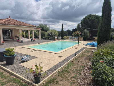 Maison - 149 m² - 6 pièces