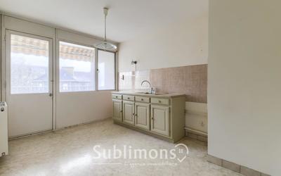 Appartement - 83 m² - 5 pièces