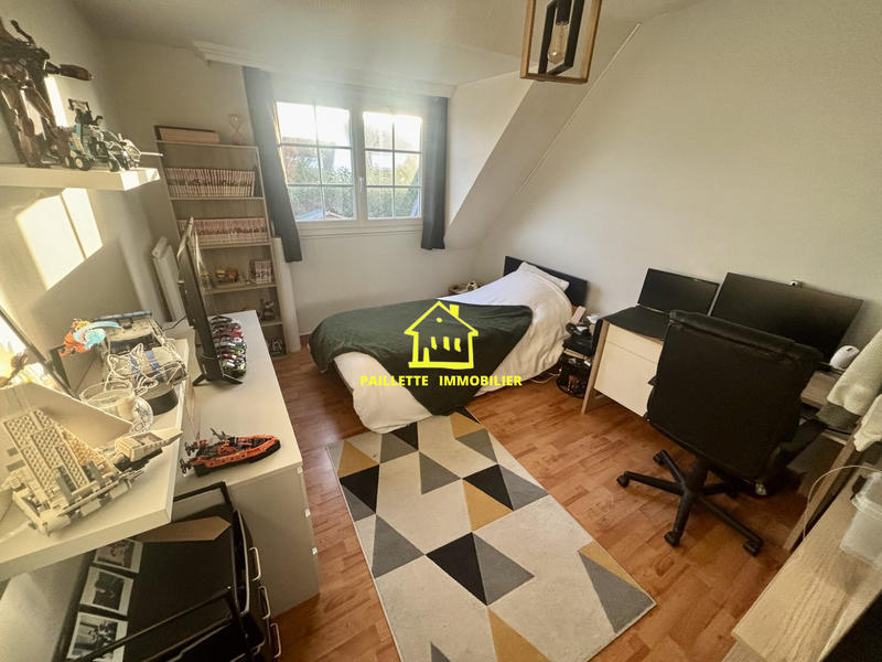 Maison - 94 m² - 5 pièces