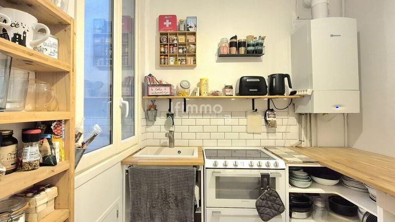 Appartement - 64 m² - 4 pièces