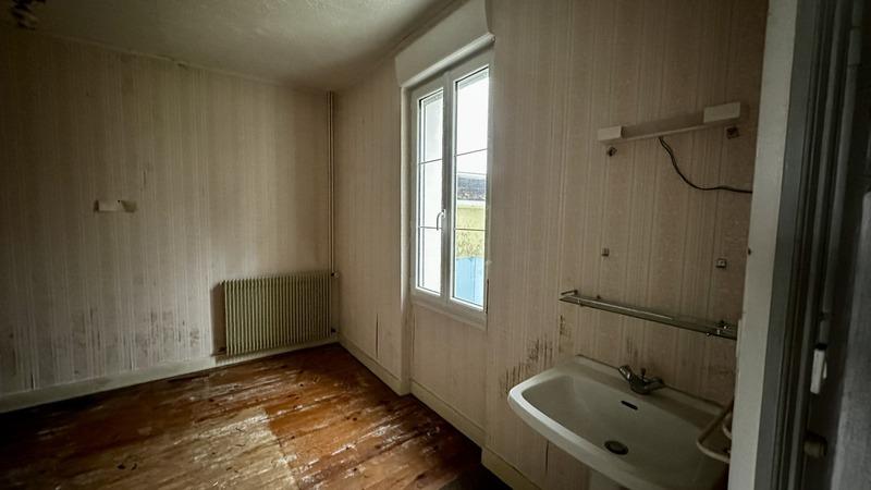 Maison - 95 m² - 5 pièces