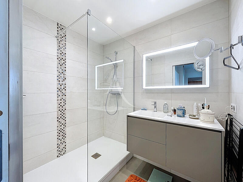 Appartement - 67 m² - 3 pièces