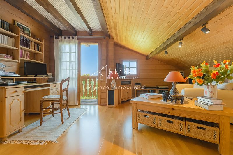 Maison - 145 m² - 5 pièces