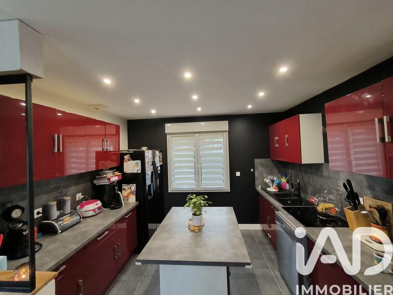 Maison - 98 m² - 5 pièces