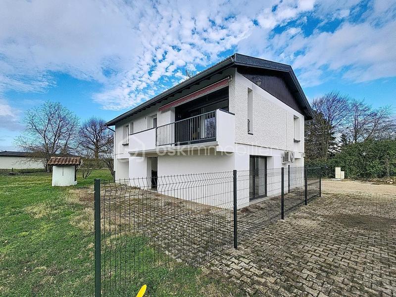 Maison traditionnelle - 110 m² - 5 pièces