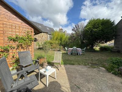 Maison - 212 m² - 9 pièces