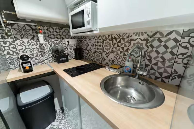 Studio - 15 m² - 1 pièce